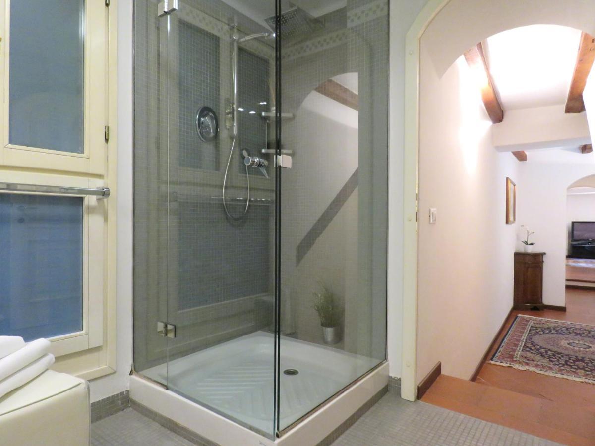Cesare Battisti Apartment Bologna Bagian luar foto
