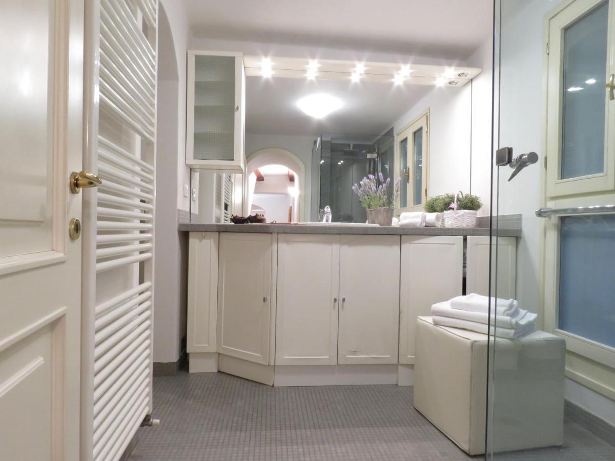 Cesare Battisti Apartment Bologna Bagian luar foto
