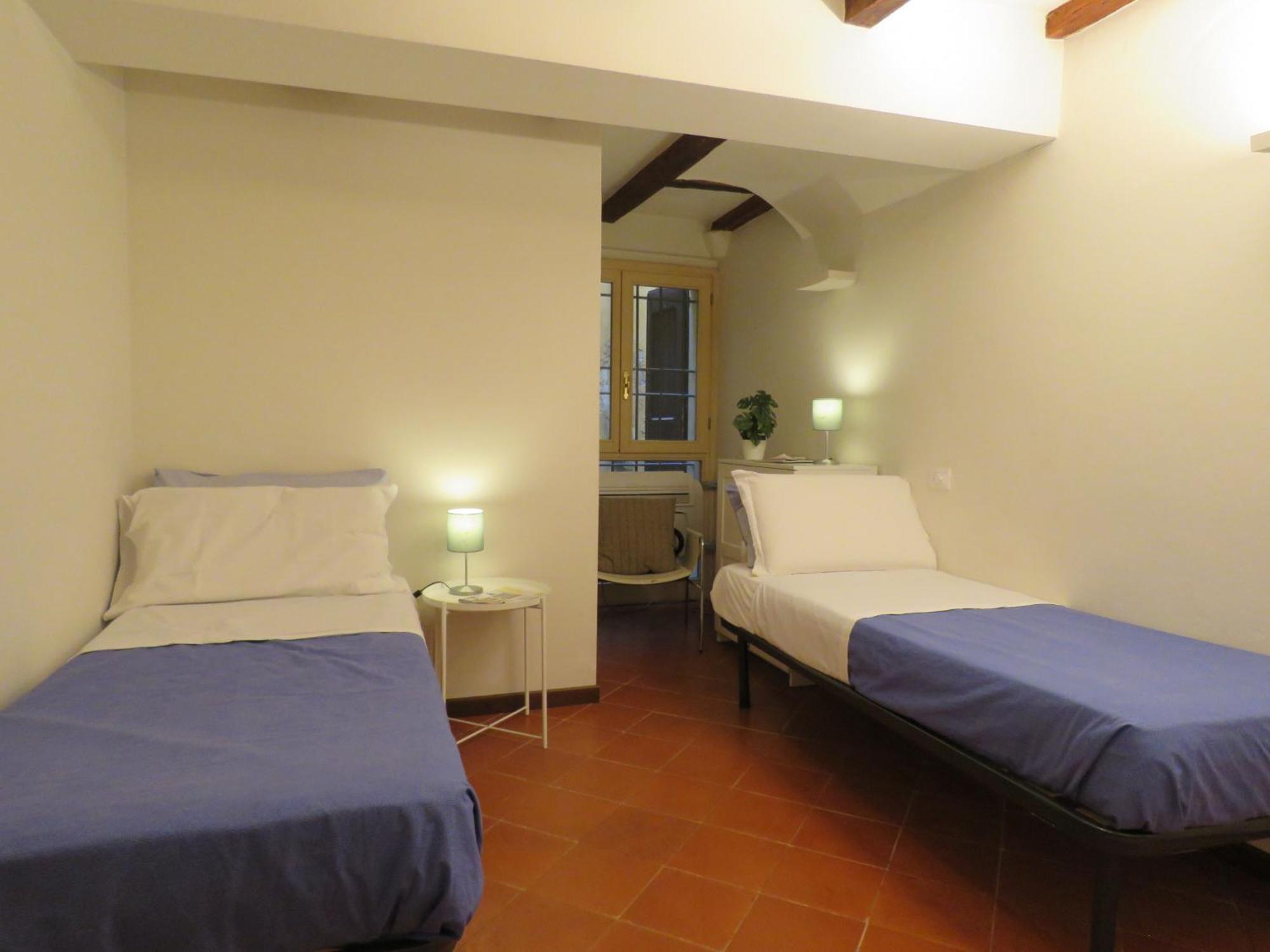 Cesare Battisti Apartment Bologna Bagian luar foto
